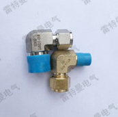 双卡套弯通终端接头