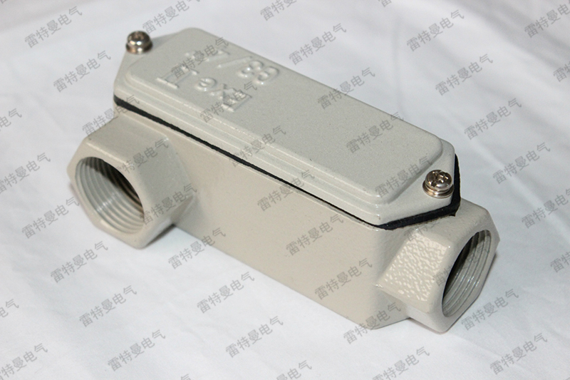 防爆穿线盒
