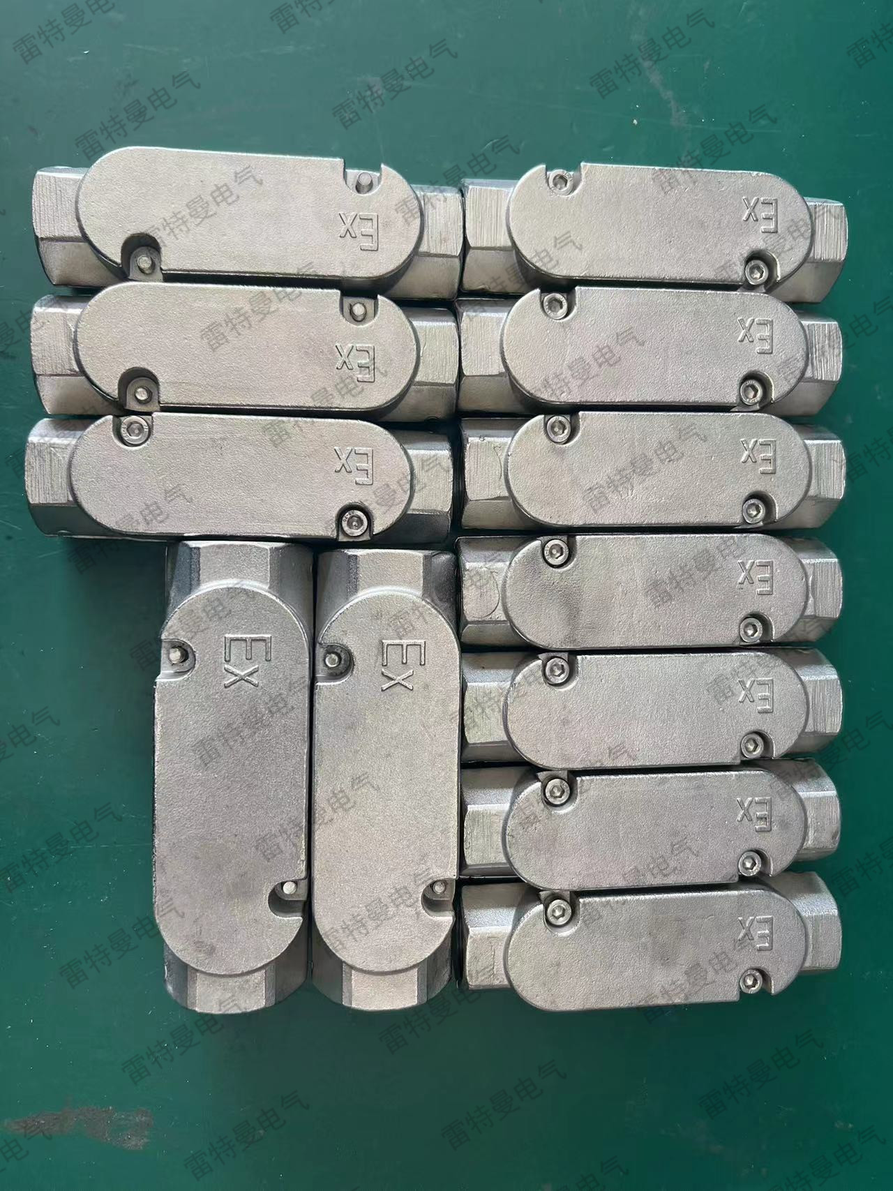 304不锈钢对夹式防爆穿线盒